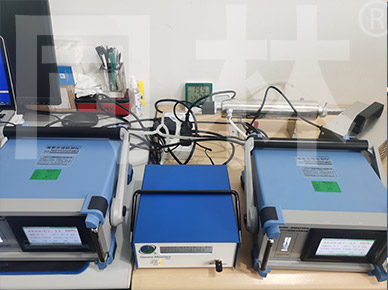 美國2B臭氧分析儀 106-L測試現場